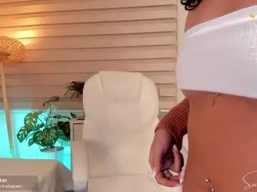 Try our streaming cams variety and talk on a personal level with our adorable girls streamers, showing off their bountiful shapes and dildos.