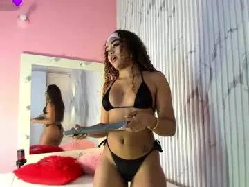 Missdionne__curly from Chaturbate