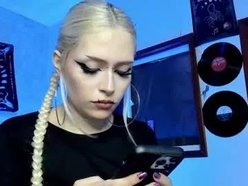 missluna27 from Chaturbate