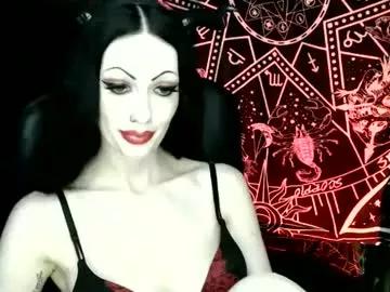 missmoondoll from Chaturbate