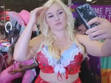 missnerdydirty from Chaturbate