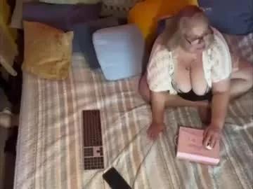 misssultrysarah from Chaturbate