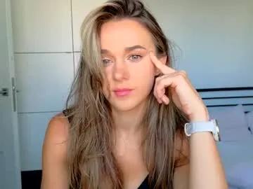 mmminnie from Chaturbate