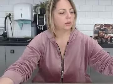 mojjo_erika from Chaturbate