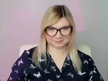 Molly_moree from Chaturbate