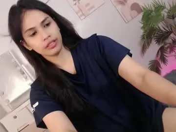 momi_khem019 on Chaturbate 