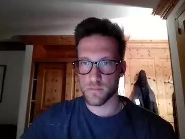 moms_little_monster from Chaturbate