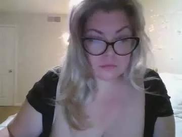 Monasexy320 from Chaturbate