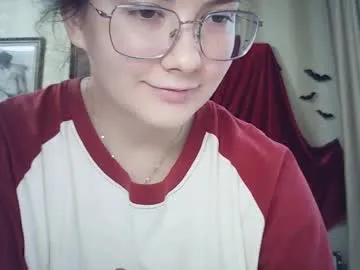 moodiemira on Chaturbate 