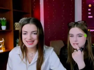 Moon_shine25 from Chaturbate