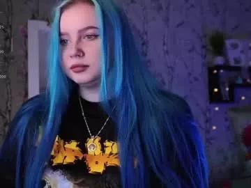 moon_valkyriie from Chaturbate