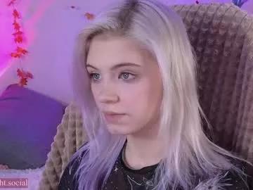 Moonlight_mia from Chaturbate