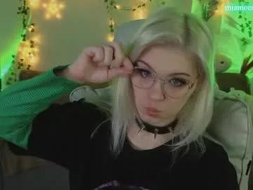 Moonlight_mia from Chaturbate