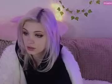 Moonlight_mia from Chaturbate