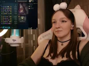 moonlish_siren from Chaturbate