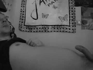 moonlucky007 from Chaturbate