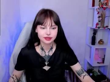 Morana_batt from Chaturbate
