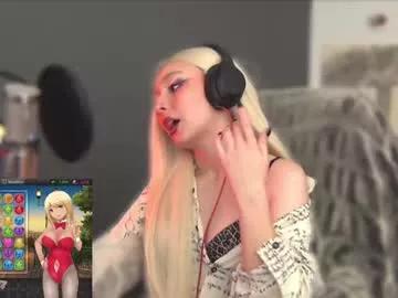 nadanadiaa from Chaturbate