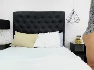 naia_rossee from Chaturbate