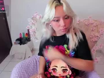 nataliahenao_69 from Chaturbate