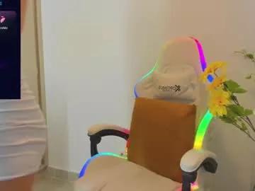 natalie_cowens from Chaturbate