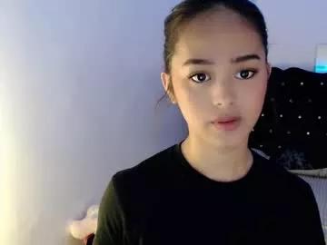 Naughtycalesty from Chaturbate