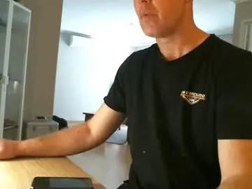 Naughtyfro37 from Chaturbate