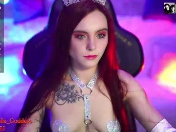 Try our streaming cams variety and talk on a personal level with our adorable girls streamers, showing off their bountiful shapes and dildos.
