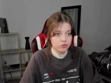 nellysunrise_1 from Chaturbate