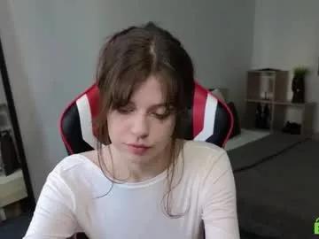 nellysunrise_1 from Chaturbate