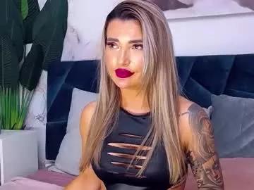 Nightshadeiris from Chaturbate