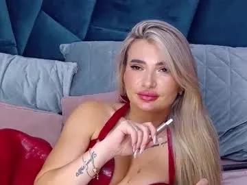 Nightshadeiris from Chaturbate