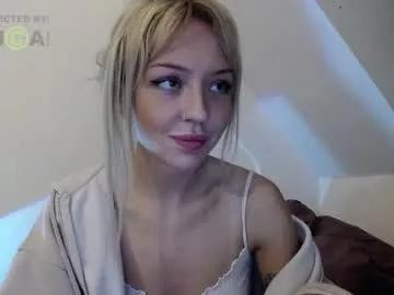 nikki_whatever from Chaturbate