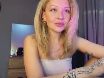 nikki_whatever from Chaturbate