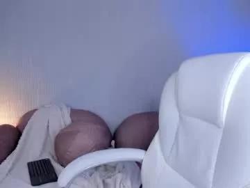 nina_ross_ from Chaturbate
