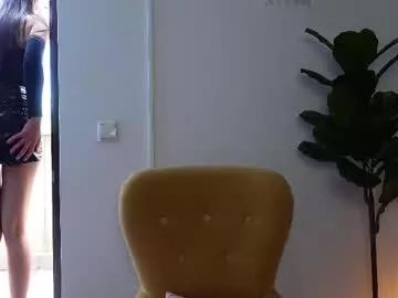 ninacrystal from Chaturbate