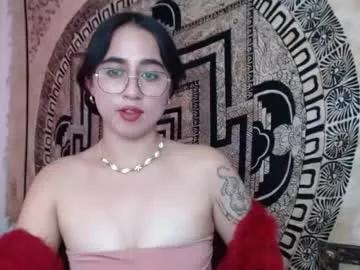 Ninakravtz from Chaturbate