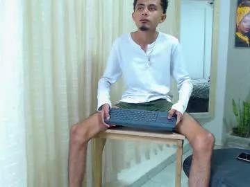 noah_the_kingmaster from Chaturbate is Freechat