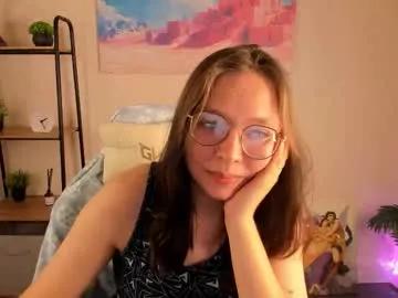 Noora_moore from Chaturbate