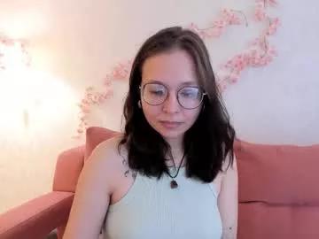 Noora_moore from Chaturbate