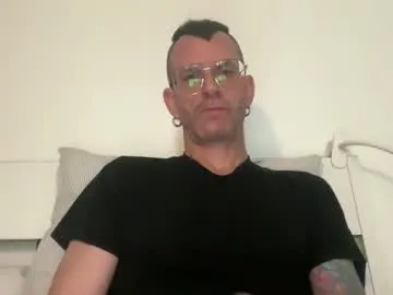 o_johnny_deep_o on Chaturbate 