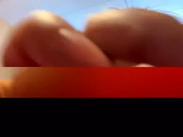 Officialkiwi22 from Chaturbate