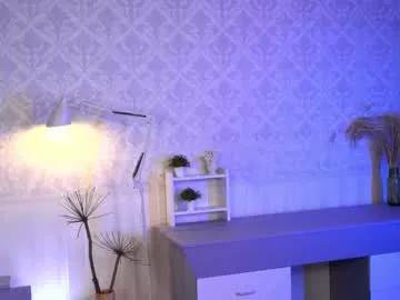 oliilali from Chaturbate