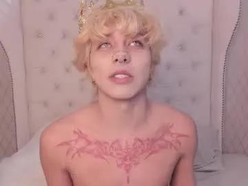 Oliiverr22 from Chaturbate