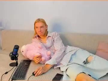omensilk from Chaturbate is Freechat