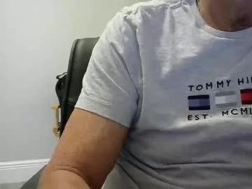 ossibottom from Chaturbate