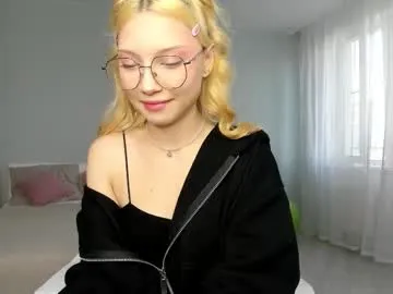 paradi_se on Chaturbate 