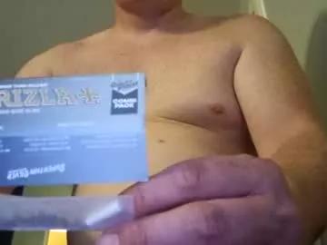 Peachesandsteve69 from Chaturbate