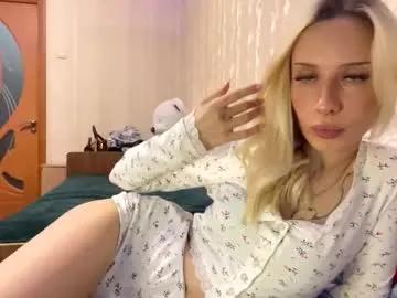Pennyczubakowski from Chaturbate