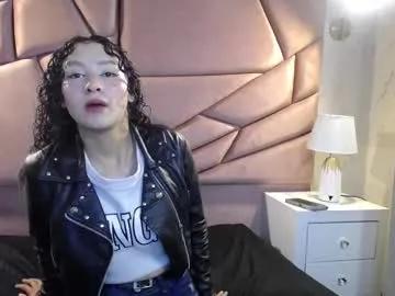 Pettymoon from Chaturbate